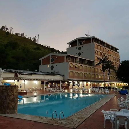 Апартаменты Agradavel Flat - Cavalinho Branco - Агуас-ди-Линдоя Экстерьер фото