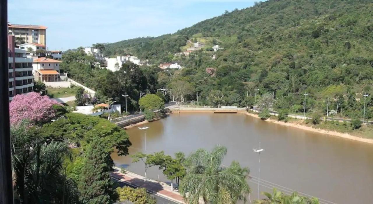 Апартаменты Agradavel Flat - Cavalinho Branco - Агуас-ди-Линдоя Экстерьер фото