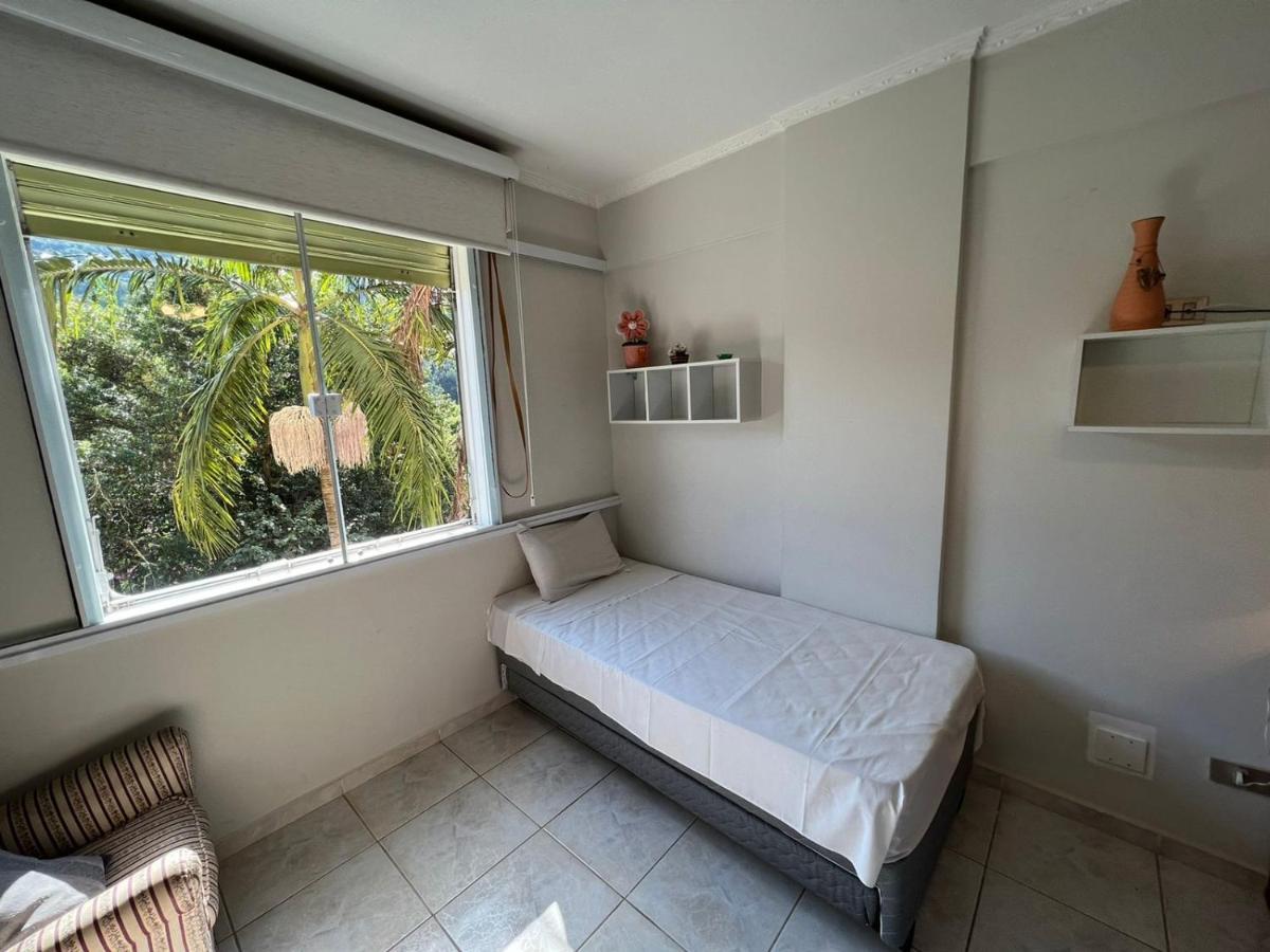 Апартаменты Agradavel Flat - Cavalinho Branco - Агуас-ди-Линдоя Экстерьер фото